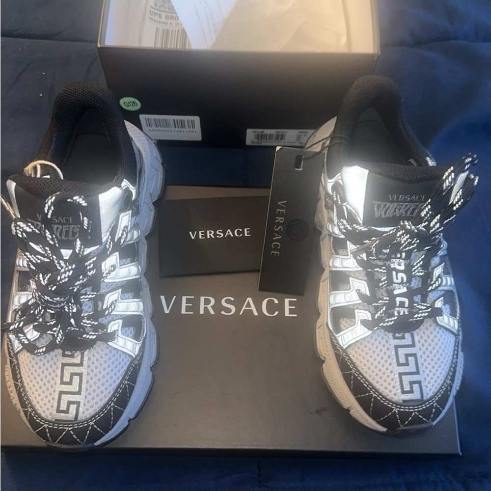 Versace Kids Trigreca low-top sneakers